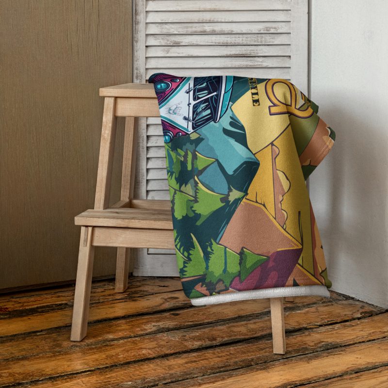 Vamos de Camping Towel - Image 3